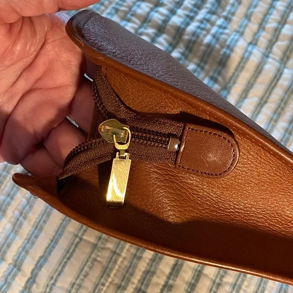 Burberry Tan Leather Clutch - Picture 11 of 14